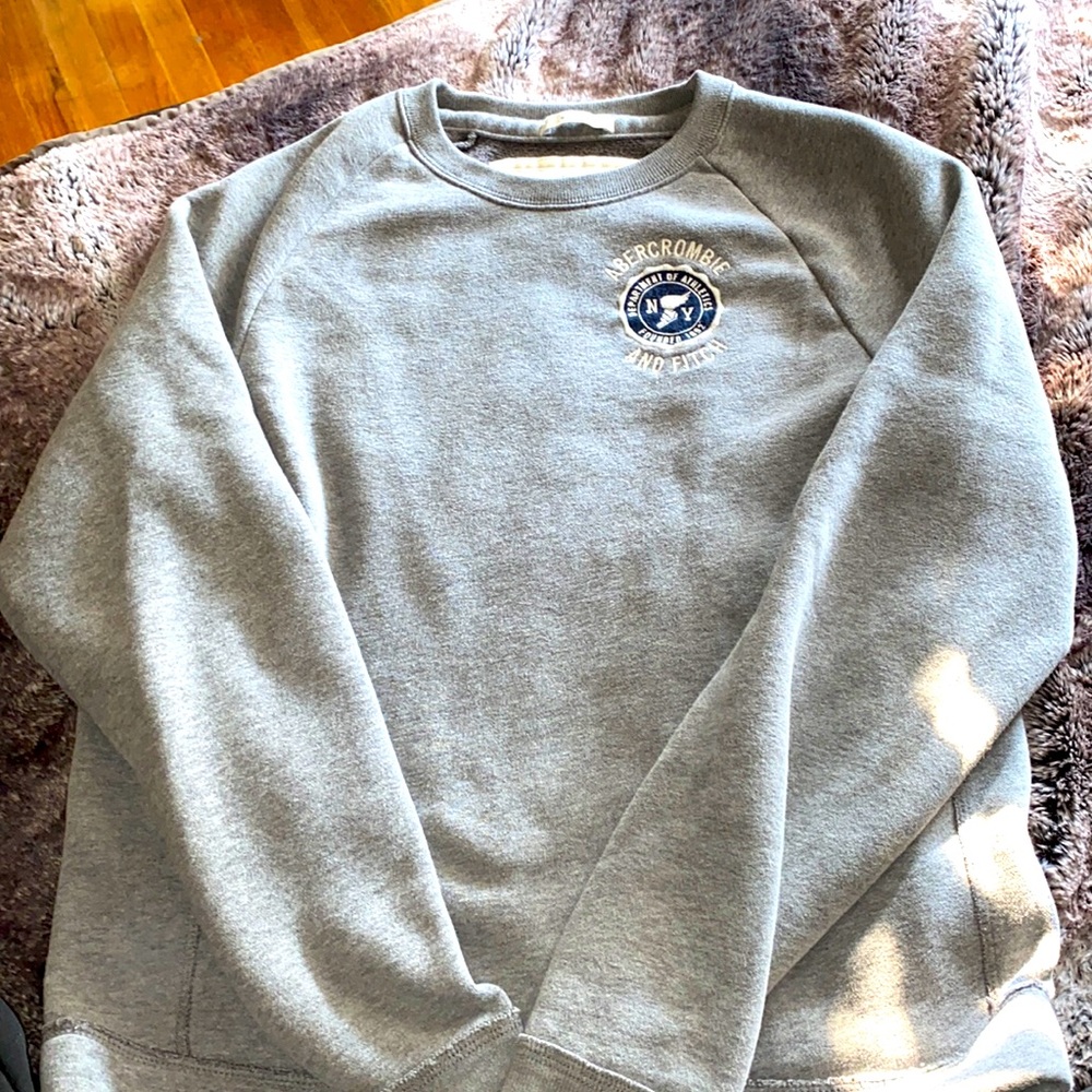 Ambercrombie and Fitch men’s medium . Grey creneck sweatshirt / pullover .
